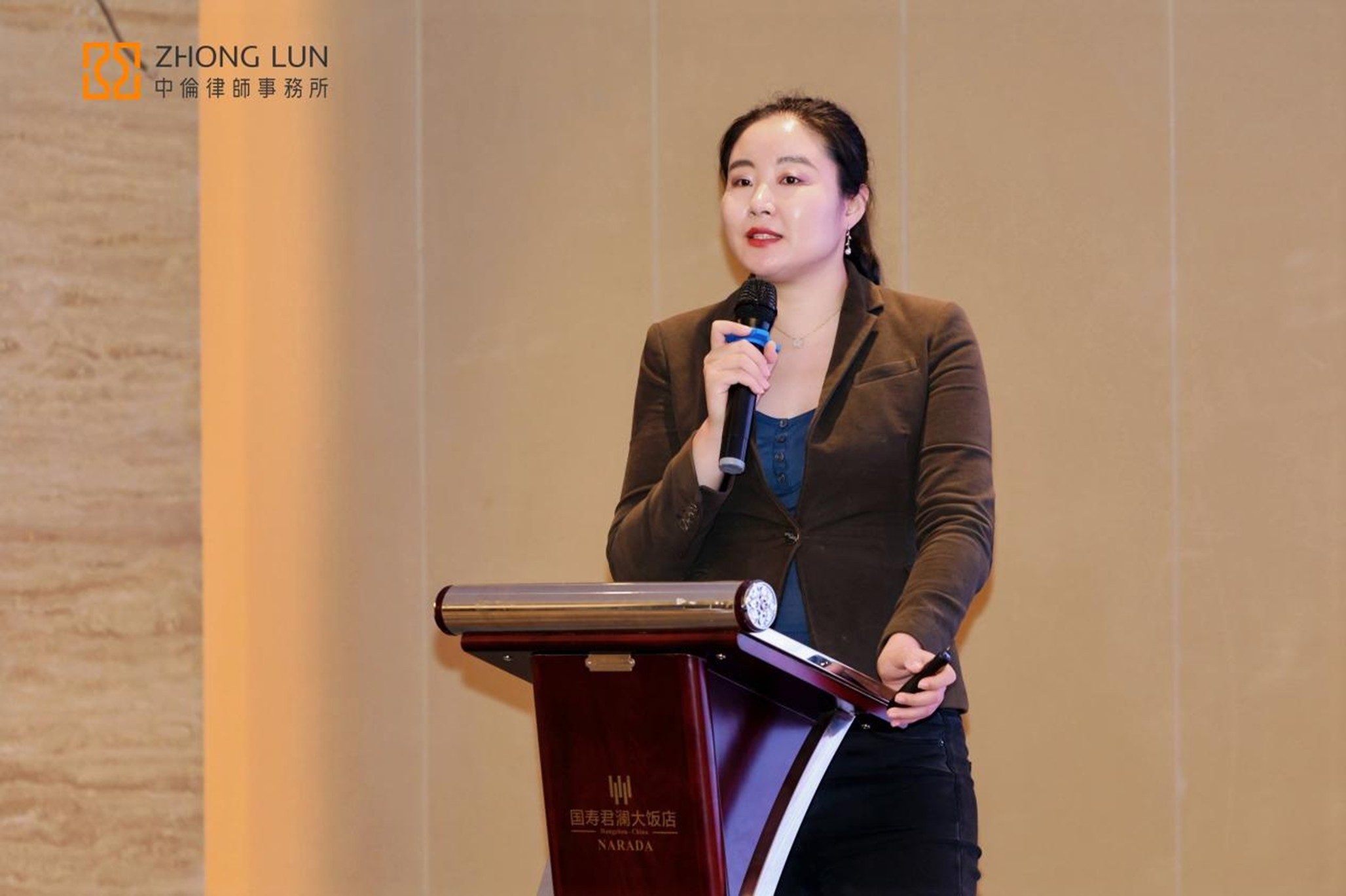 1765939282667037250.jpg 1765939282667037250.jpg